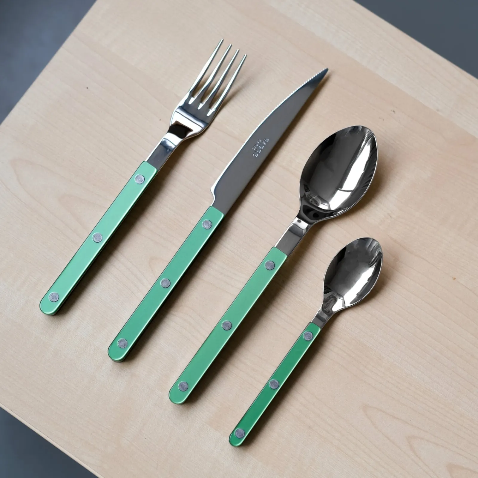 Sabre Paris Bistrot Pearly, Vert jardin Vertjardin Sale