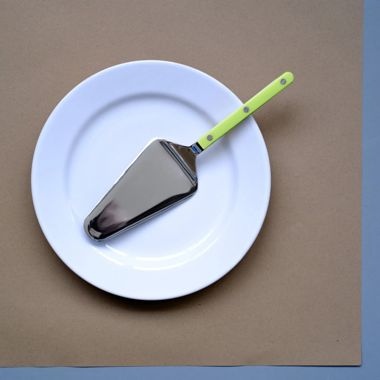 Sabre Paris Bistrot Uni, Lime Clearance