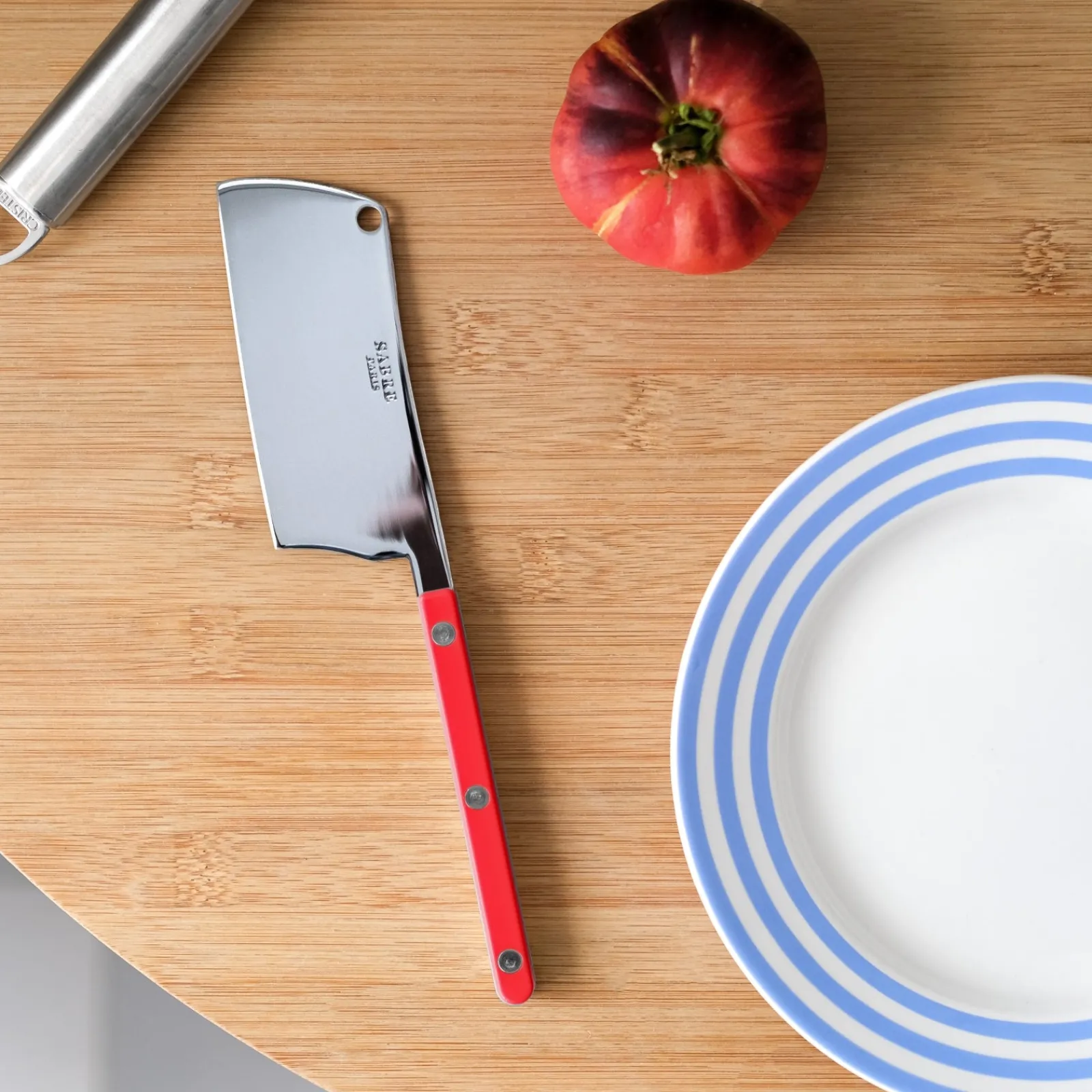 Sabre Paris Bistrot Uni, Rouge Online