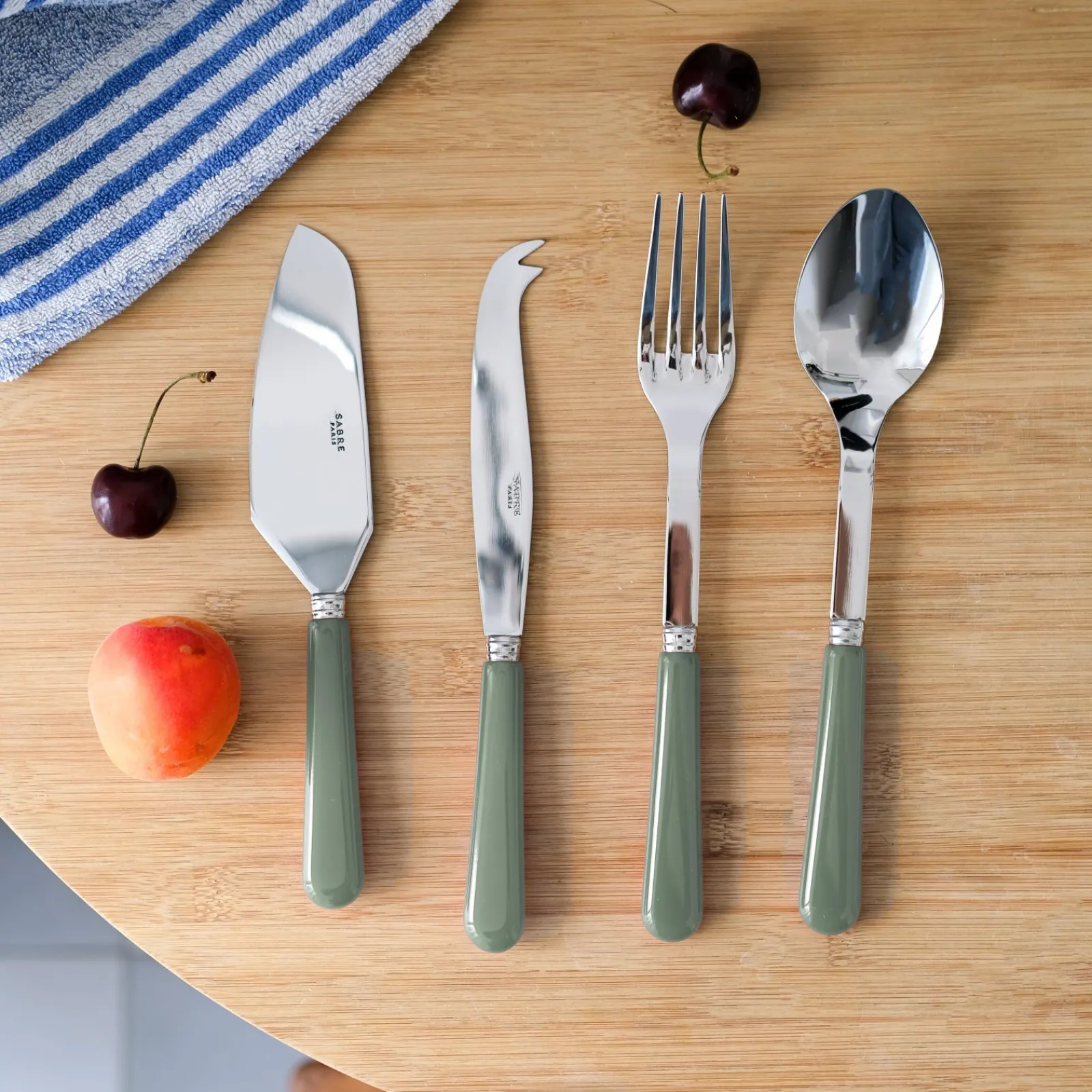 Sabre Paris Pop unis, Asperge Discount