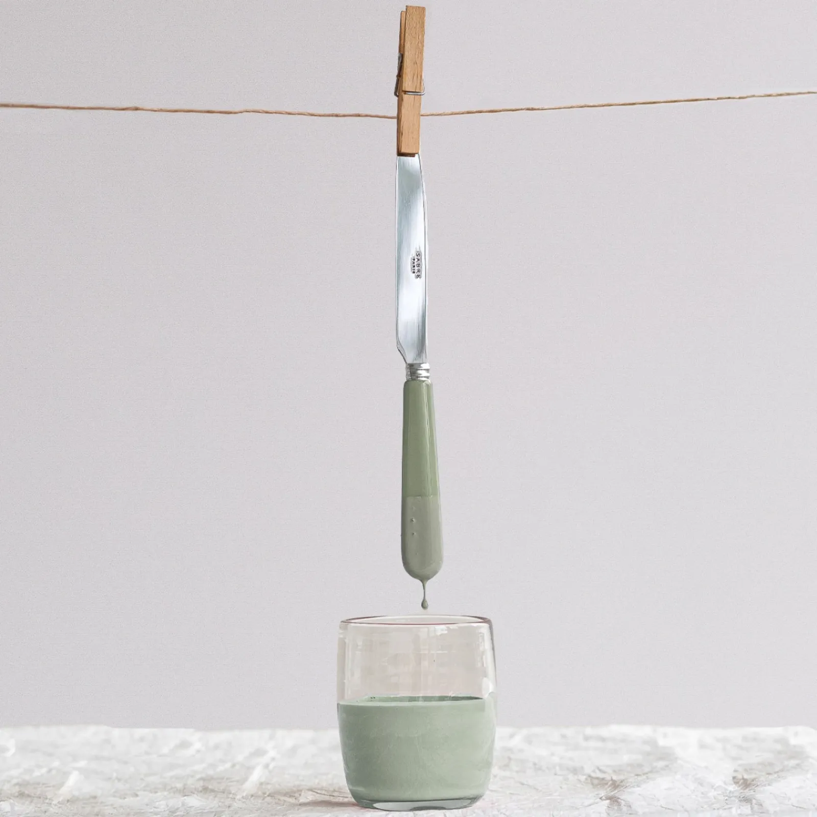 Sabre Paris Pop unis, Asperge Sale