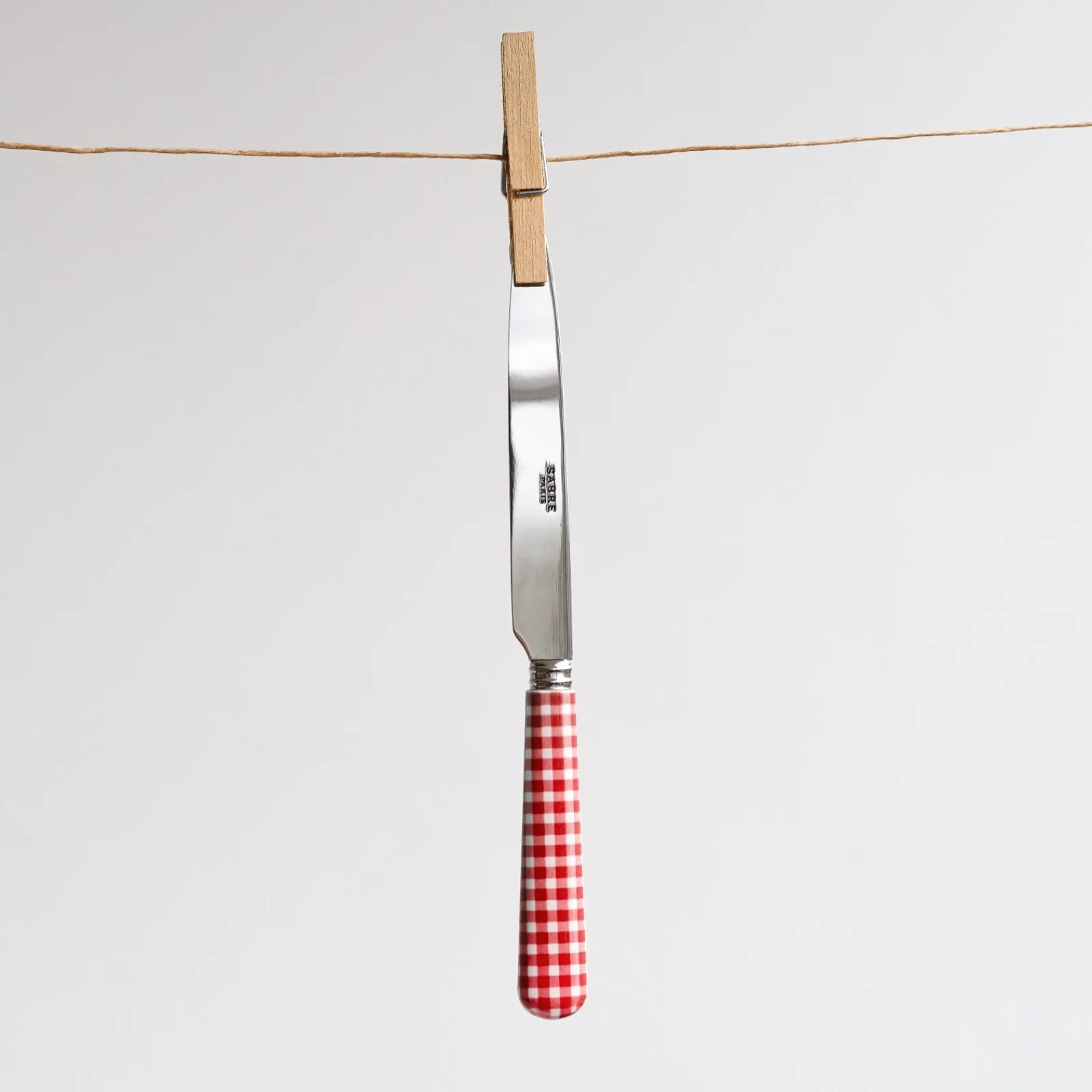 Sabre Paris Vichy, Rouge Fashion